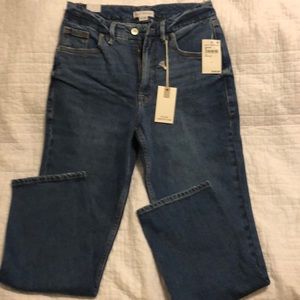 Good American Straight Leg Jeans
